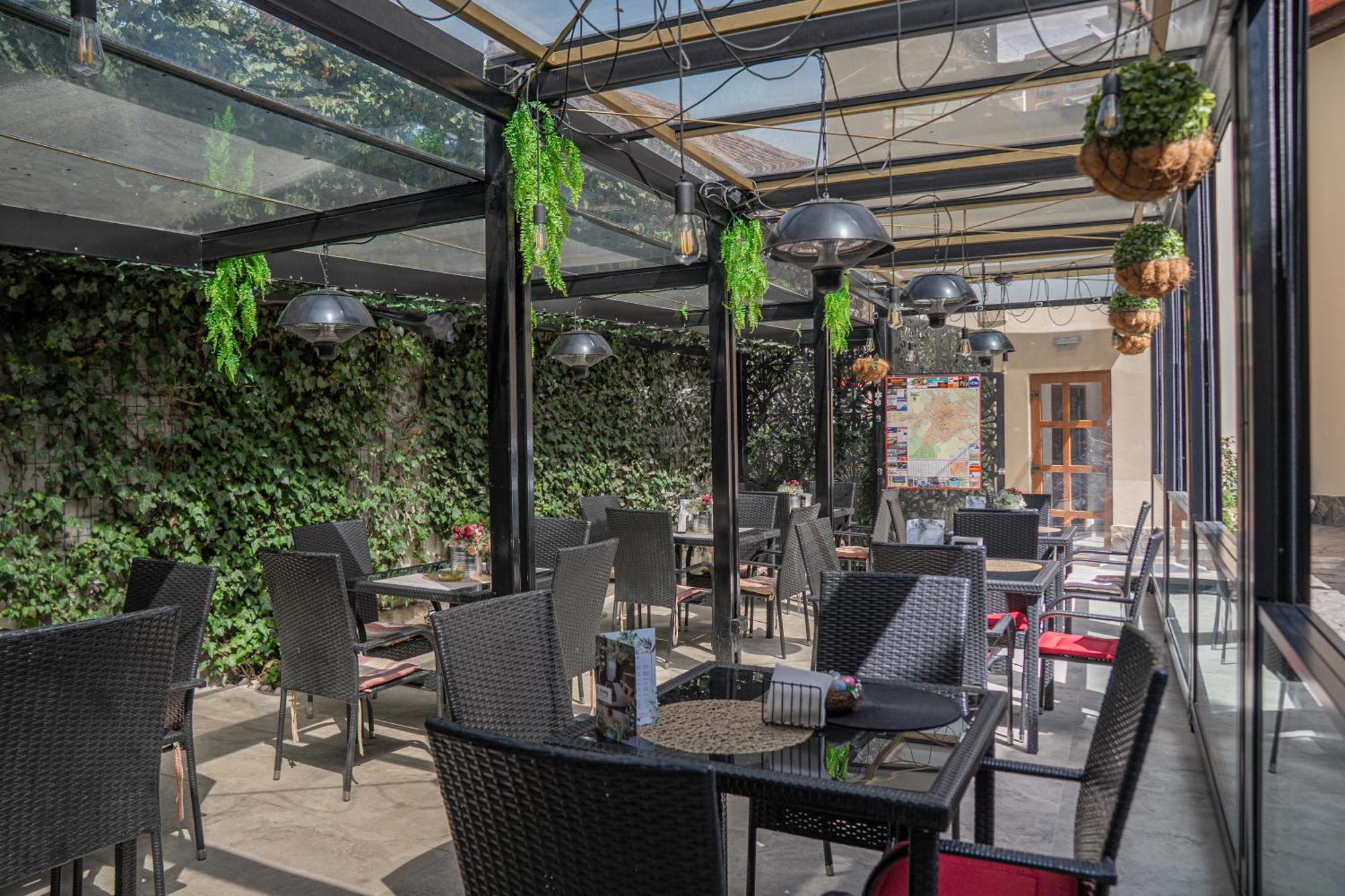Hotel Marabella Sibiu Exterior photo