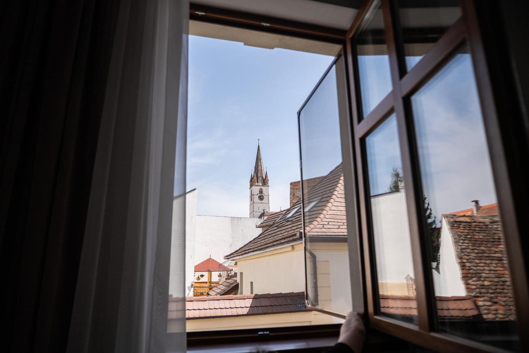 Hotel Marabella Sibiu Exterior photo